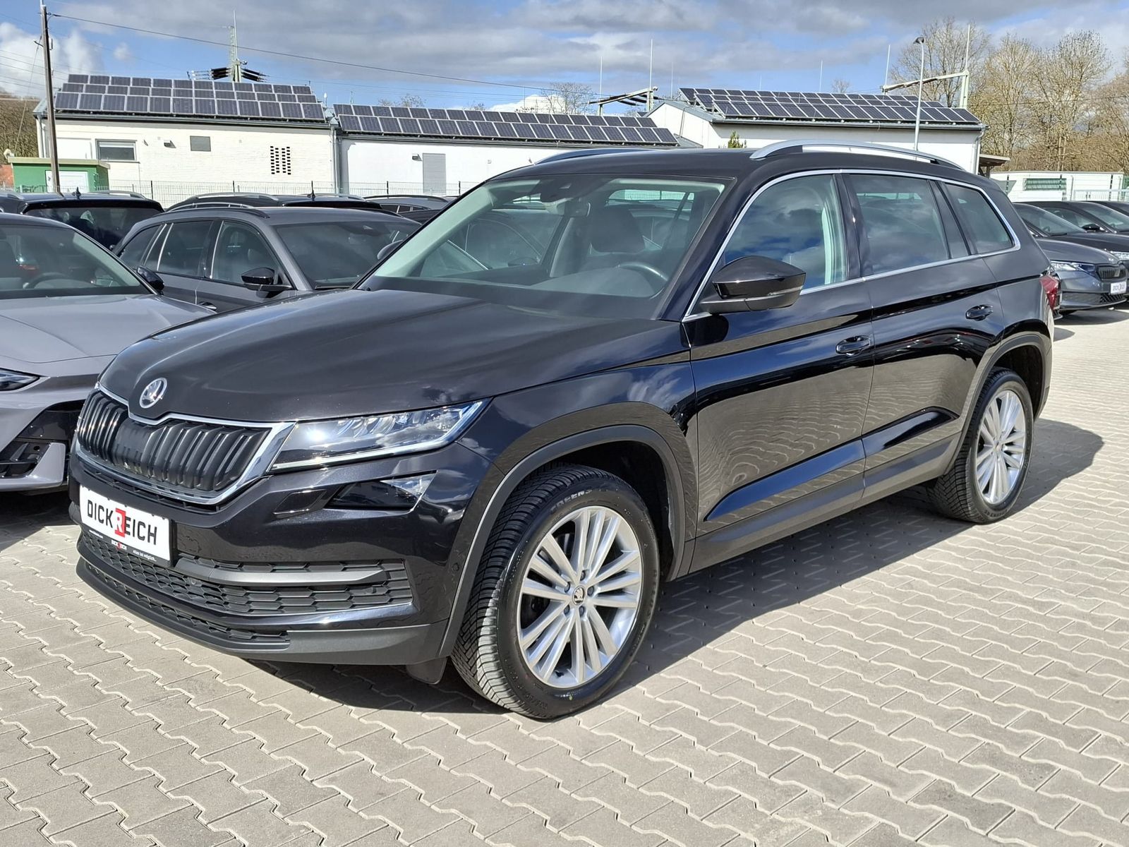 Fahrzeugabbildung SKODA Kodiaq 2.0 TDI 4x4 PANO*StandH*LEDER*CANTON*AHK