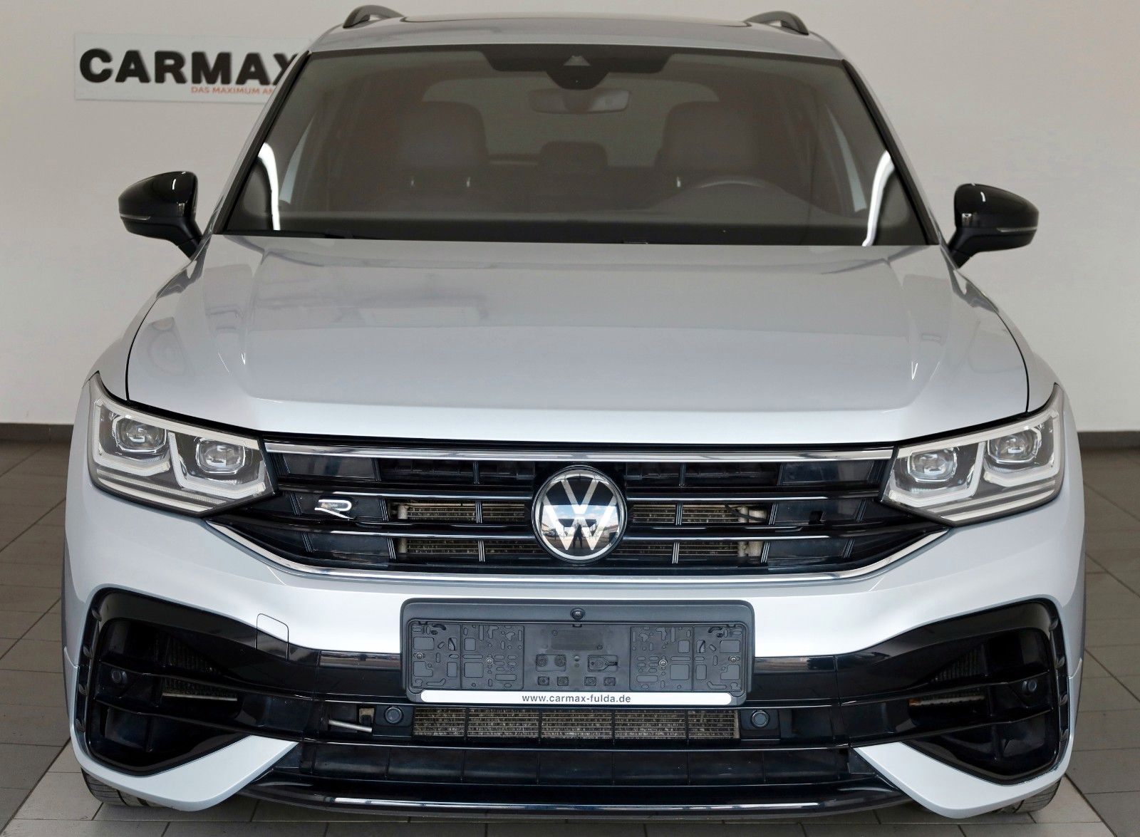 Fahrzeugabbildung Volkswagen Tiguan R 4M Leder,Navi,LED,PanDach,Harman/K,Memo
