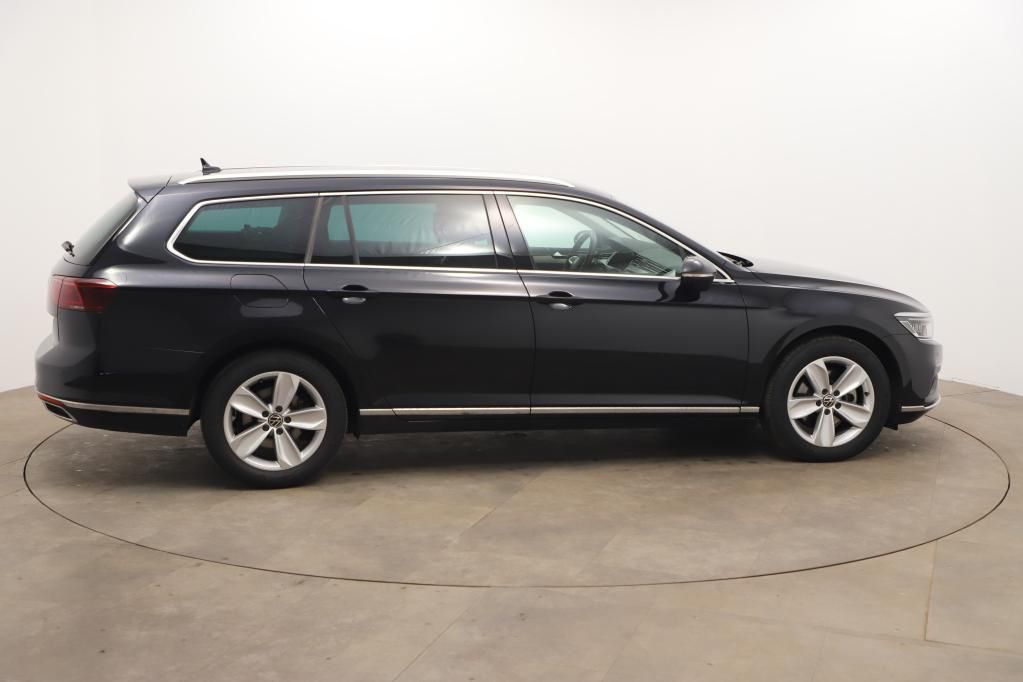 Volkswagen Passat Variant Elegance 2.0 TDI SCR PDC*RFK*Klim