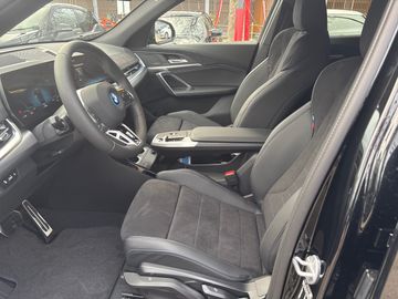 BMW iX2 EDRIVE20 M Sportpaket Head-Up DAB LED RFK