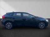 Volvo V40 T2 Geartronic Momentum - Volvo V40 T4