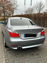 BMW 523i A  - gebrauchte BMW 5er Reihe aus dem Jahr 2006