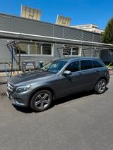 Mercedes-Benz GLC 220 d 4MATIC Automatik grau metallic - Mercedes-Benz GLC-Class: Privatanbieter