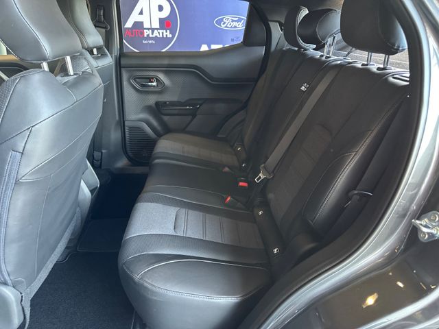 Toyota Urban Cruiser FWD Lounge 61 kWh *PANO*JBL*