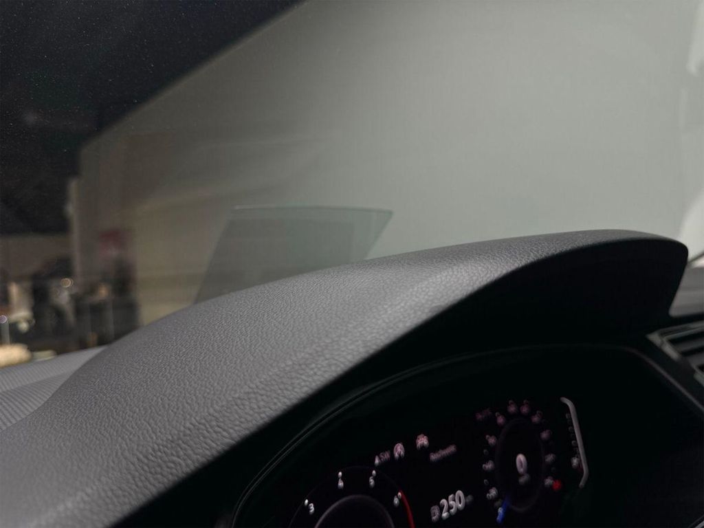 Fahrzeugbild 13