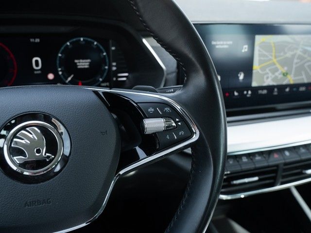 Octavia Combi 2.0 TDI Style DSG AHK+HUD+NAVI+SID