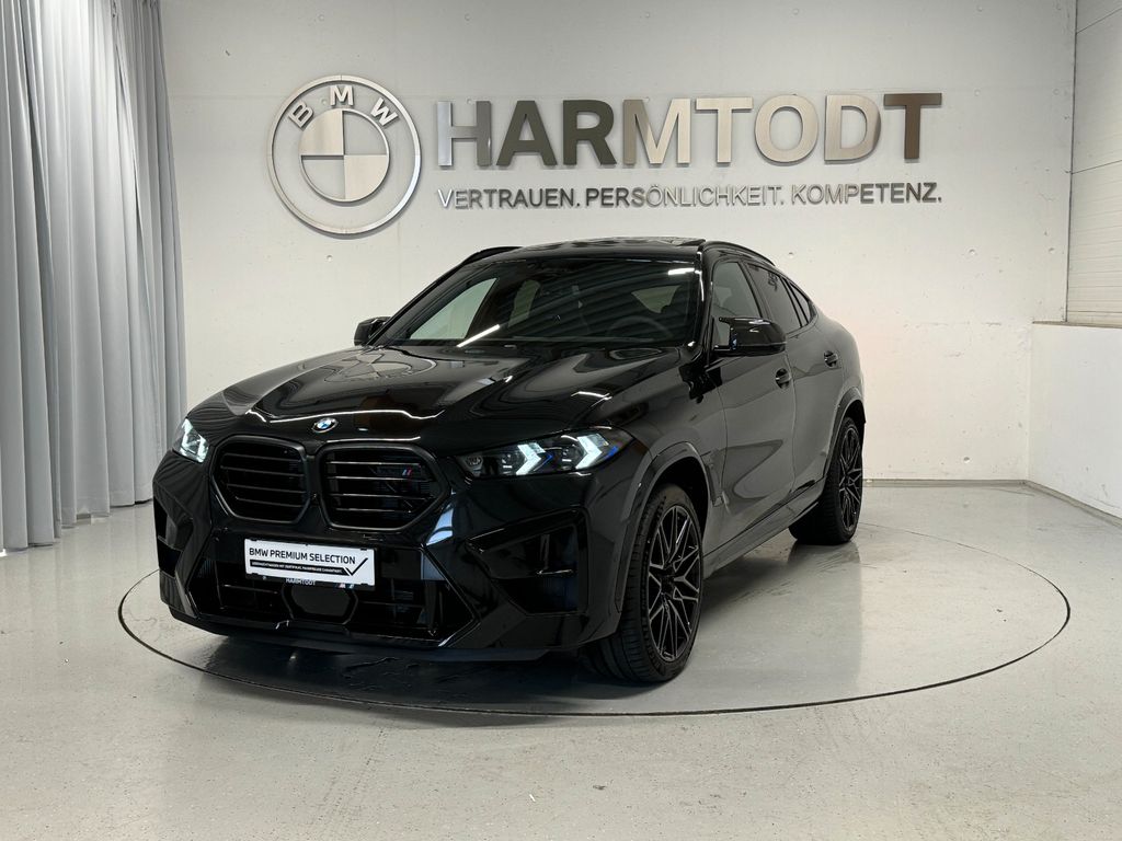 Image of BMW X6 M
