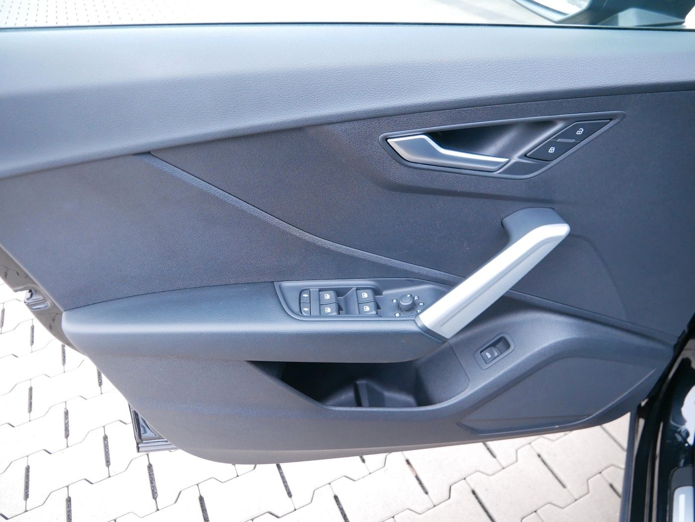 Fahrzeugabbildung Audi Q2 1.5 35 TFSI advanced AHK MATRIX DSG Kamera AC