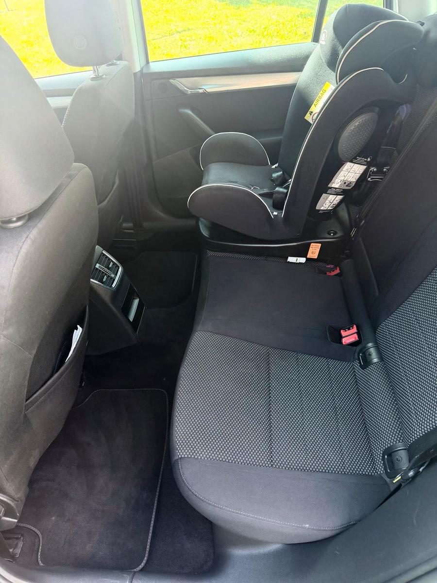 Skoda Octavia 2015 — interior