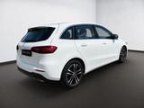 Mercedes-Benz B 180 Progressive-Advanced*AHK*VZA*WinterP*CarP* - gebrauchte Mercedes-Benz B 180 aus dem Jahr 2024