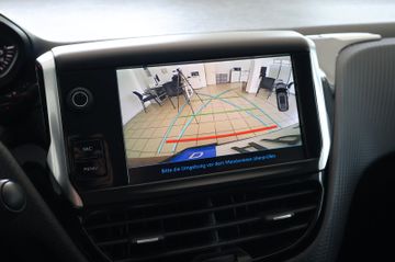 Peugeot 2008 Active Automatik Kamera Klimaautomatik