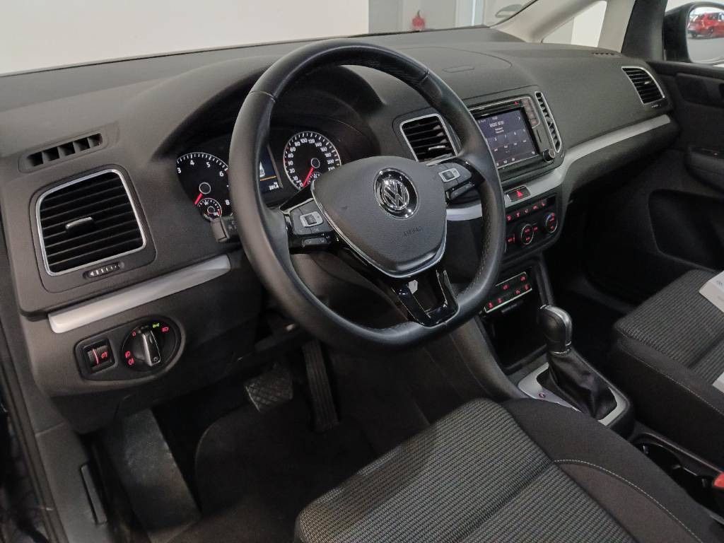 Fahrzeugabbildung Volkswagen Sharan 1.4 TSI OPF DSG °ACC°7-SITZER°KAMERA°XEN°