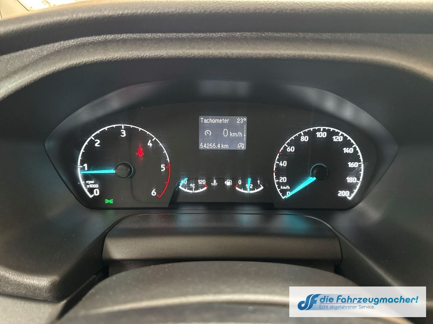 Fahrzeugabbildung Ford Transit Custom 320 L2 Trend 2.0 TDCi EU6d Dyn. K