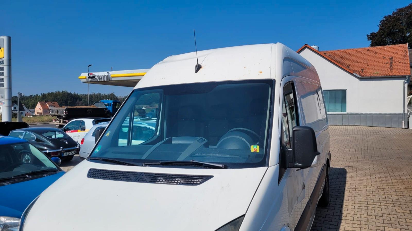 Volkswagen Crafter Kasten 30 mittel L2H2 Hochdach