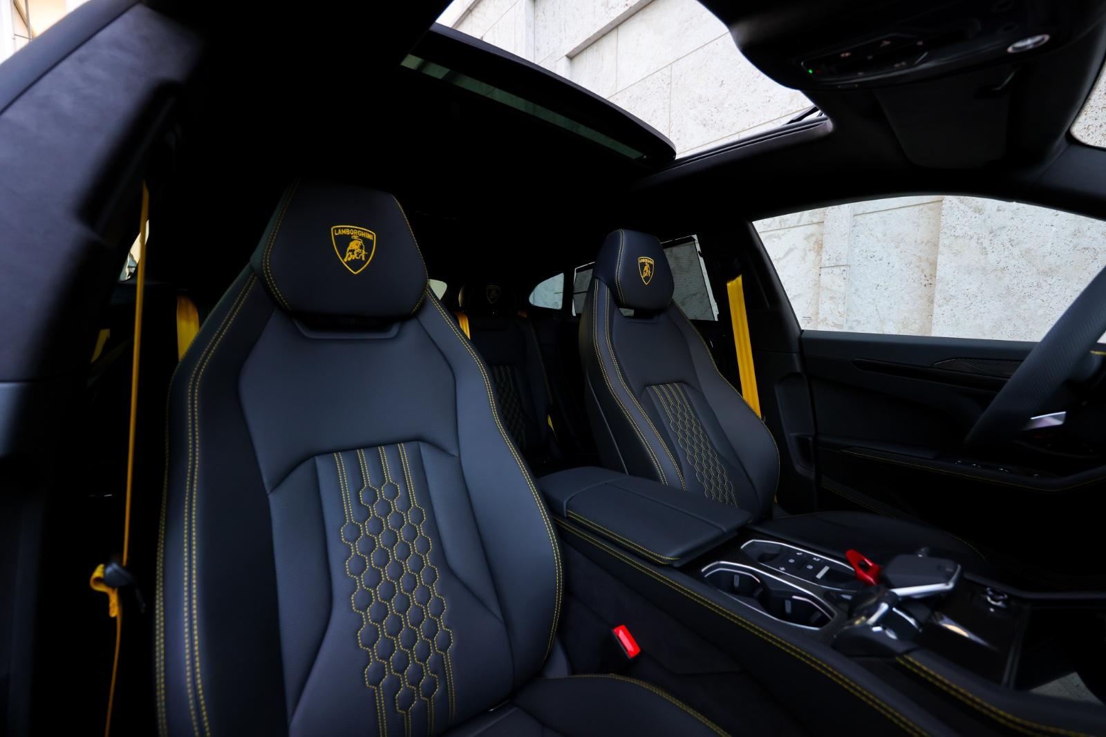 Lamborghini Urus 4.0 V8 SE | Panorama | Carbon | ANIMA