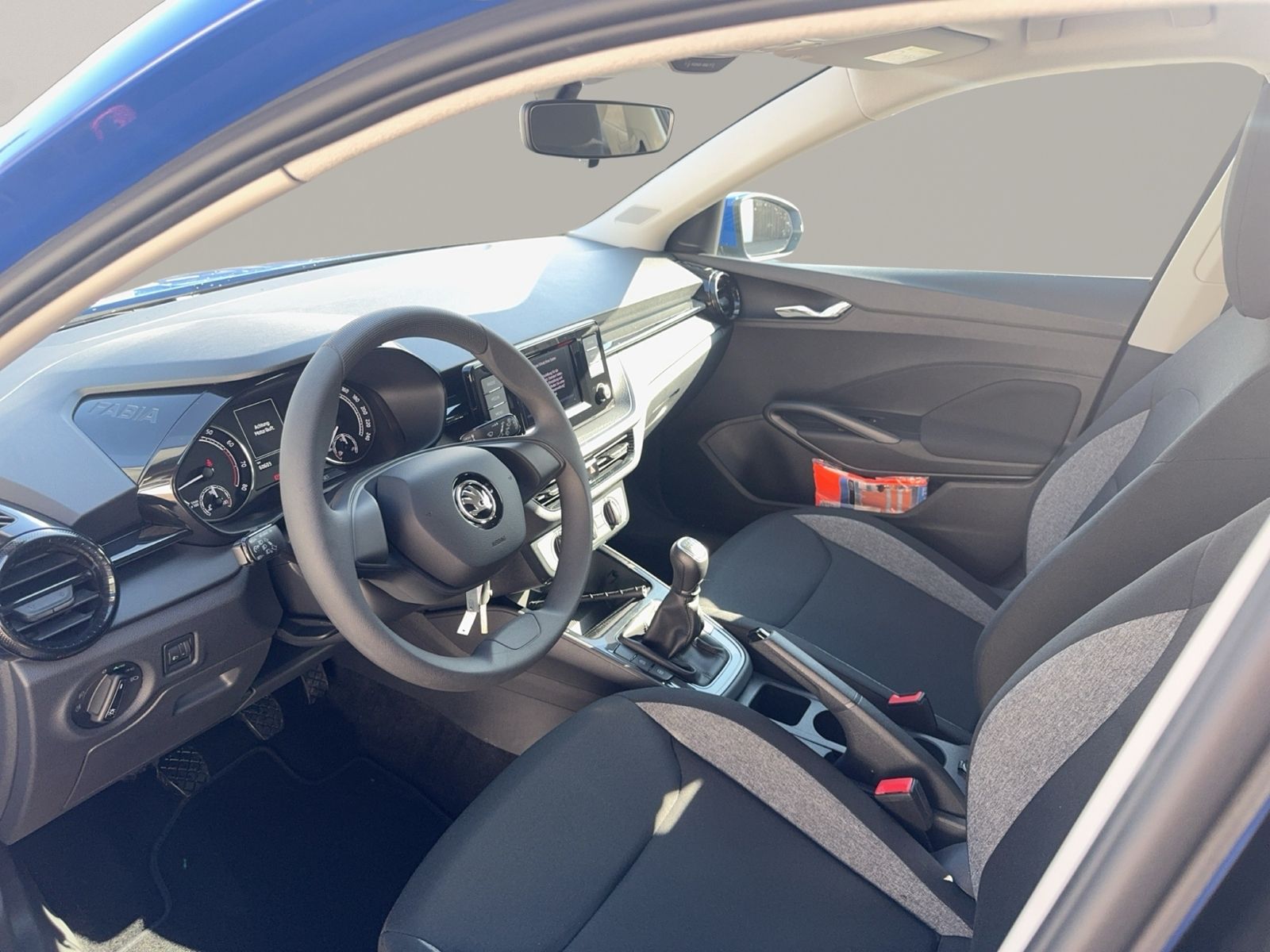 Fabia 1.0 MPI Active, LED, Nebelscheinwerfer, 5