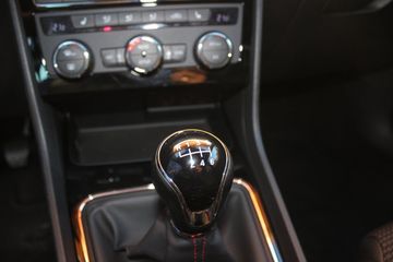 Bild 9 Seat Leon ST 1.4 TSI FR LED PDC DAB WINTERP NAVI