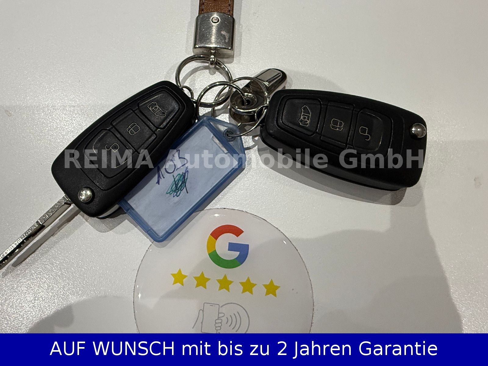 Fahrzeugabbildung Ford Tourneo Custom Kombi 2,0D, 8 Sitze, Leder, Xenon