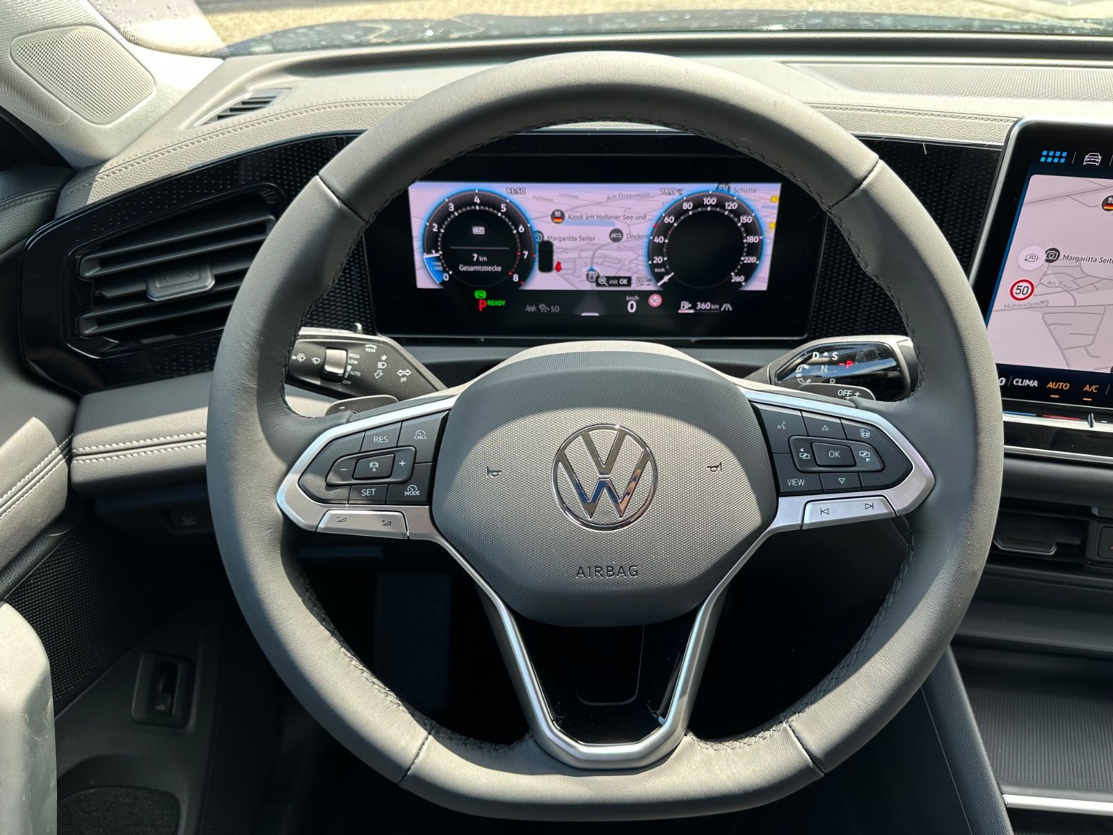 Fahrzeugabbildung Volkswagen Tiguan 1.5 eTSI Life DSG Navi/AHK/ACC/LED/SHZG