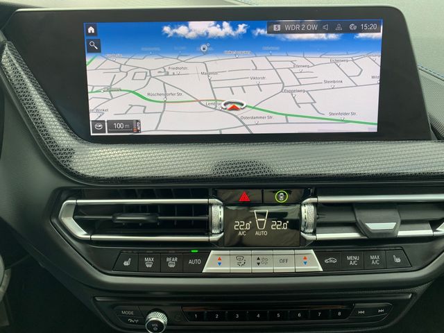 Fahrzeugabbildung BMW 218 Gran Coupé M Sport+LED+Navi+Head-up+DAB