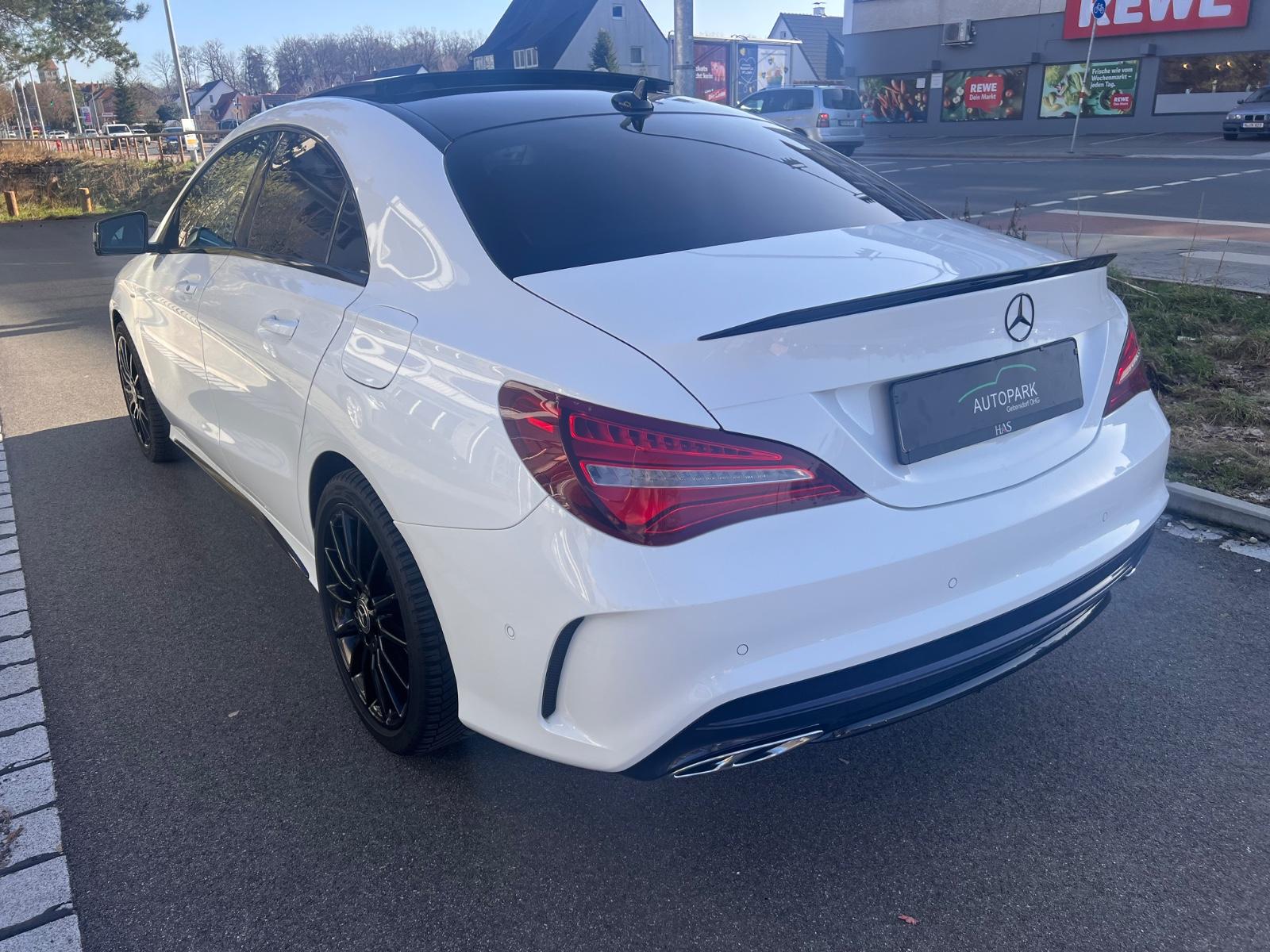 Mercedes-Benz CLA 220/AMG Line/Pano/Navi/SHZ/ACC/Leder/Kamera