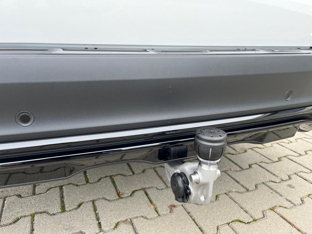 Fahrzeugabbildung Mercedes-Benz E 300 de 4M All-Terrain +DIGITAL+AHK+BURMESTER+