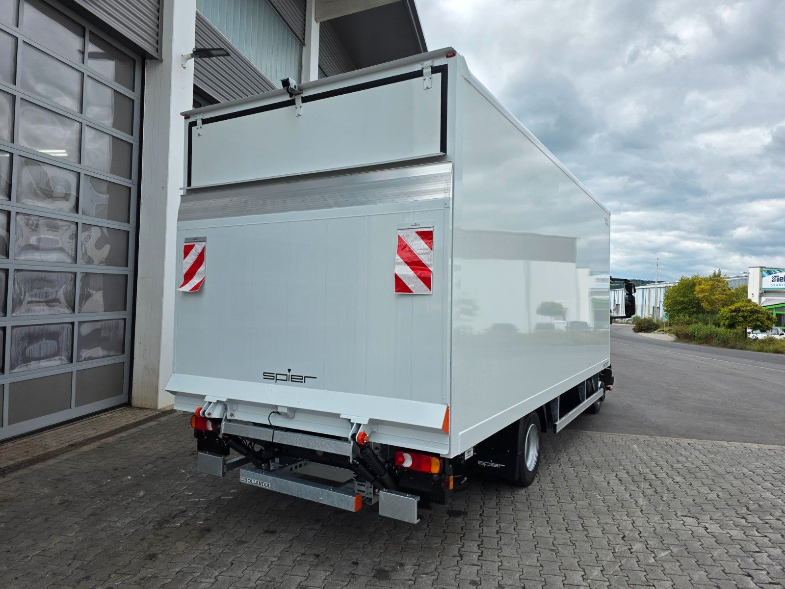 Fahrzeugabbildung Iveco Eurocargo ML75E19/P LBW 1.000kg 3 Sitze Klima