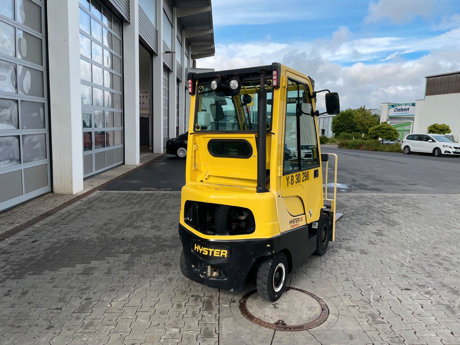 Fahrzeugabbildung Hyster H1.6 FT /  HH: 4.45m / 2.107h / SS