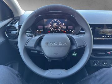 Skoda Fabia Essence*LANE*PDC*SHZ*KLIMA*