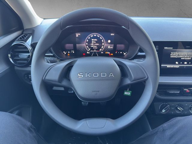 Skoda Fabia Essence*LANE*PDC*SHZ*KLIMA*
