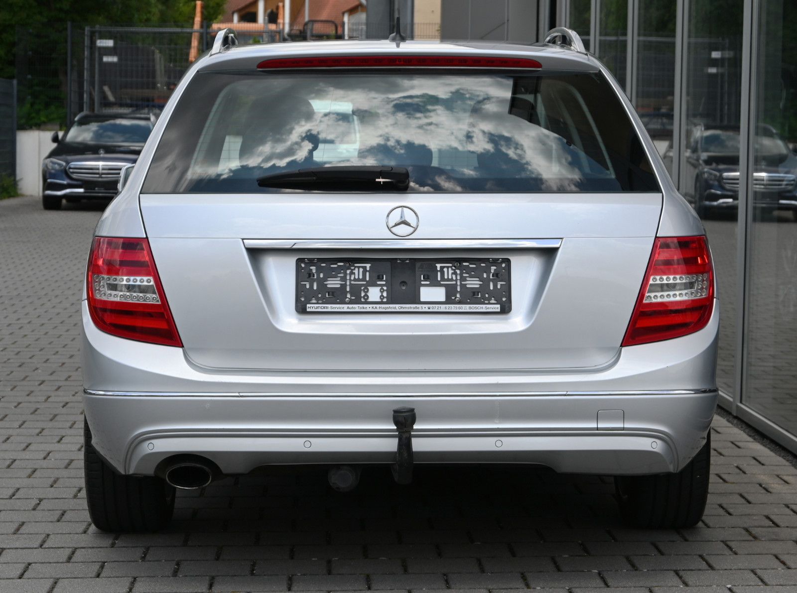 Fahrzeugabbildung Mercedes-Benz C 250 T BlueEFF. AVANTGARDE Facelift °AHK°COMAND