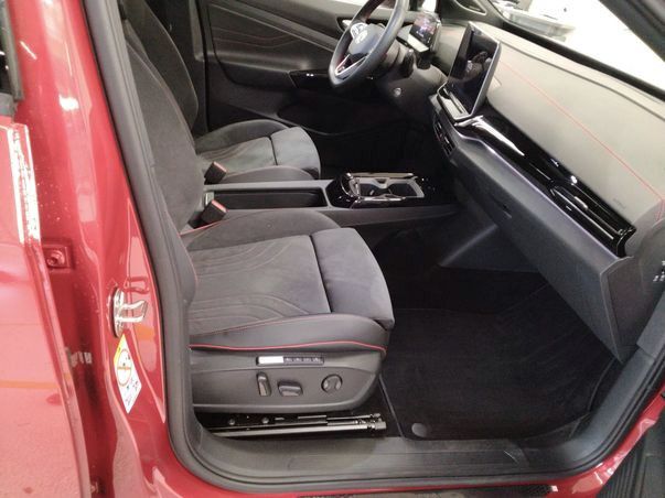 ID.4 GTX 4M IQ.LIGHT+PANO+AHK+NAVI+AR HUD+WP+