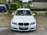 BMW 325d Facelift E90 - BMW 325 in Dortmund