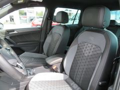 VW Tiguan 2.0 TDI R-Line 4M Matrix Nav Ahk Sport-Pa VW Tiguan 2.0 TDI R-Line 4M Matrix Nav Ahk Sport-Pa