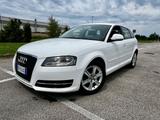 Audi A3 SPB 1.6 TDI 90 CV CR F.AP Ambition - Audi A3 mit Diesel-Antrieb: Limousine, 1.9
