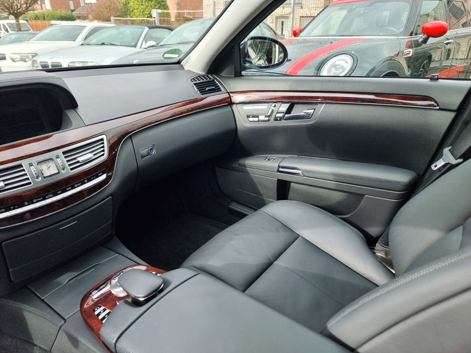 Fahrzeugabbildung Mercedes-Benz S 500 L/Originale 22.700 km/Erstlack