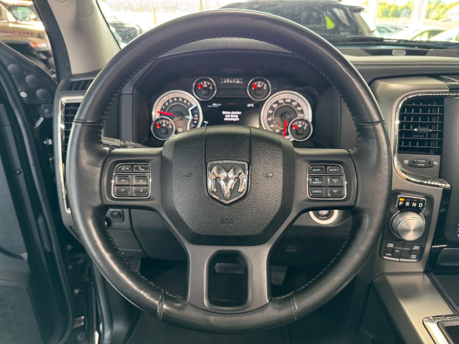 Fahrzeugabbildung Dodge RAM 5,7 Crew Cab Sport LPG 1Hand Deutsche EZ