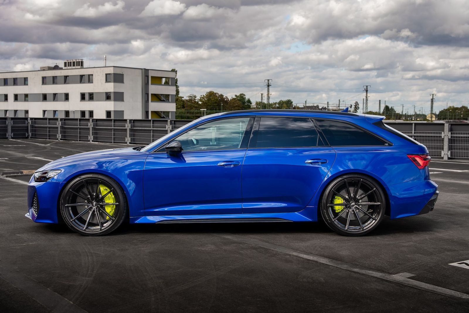 Fahrzeugabbildung Audi RS6 KERAMIK|B&O-ADVANCED|CARBON|UNIKAT|1080PS