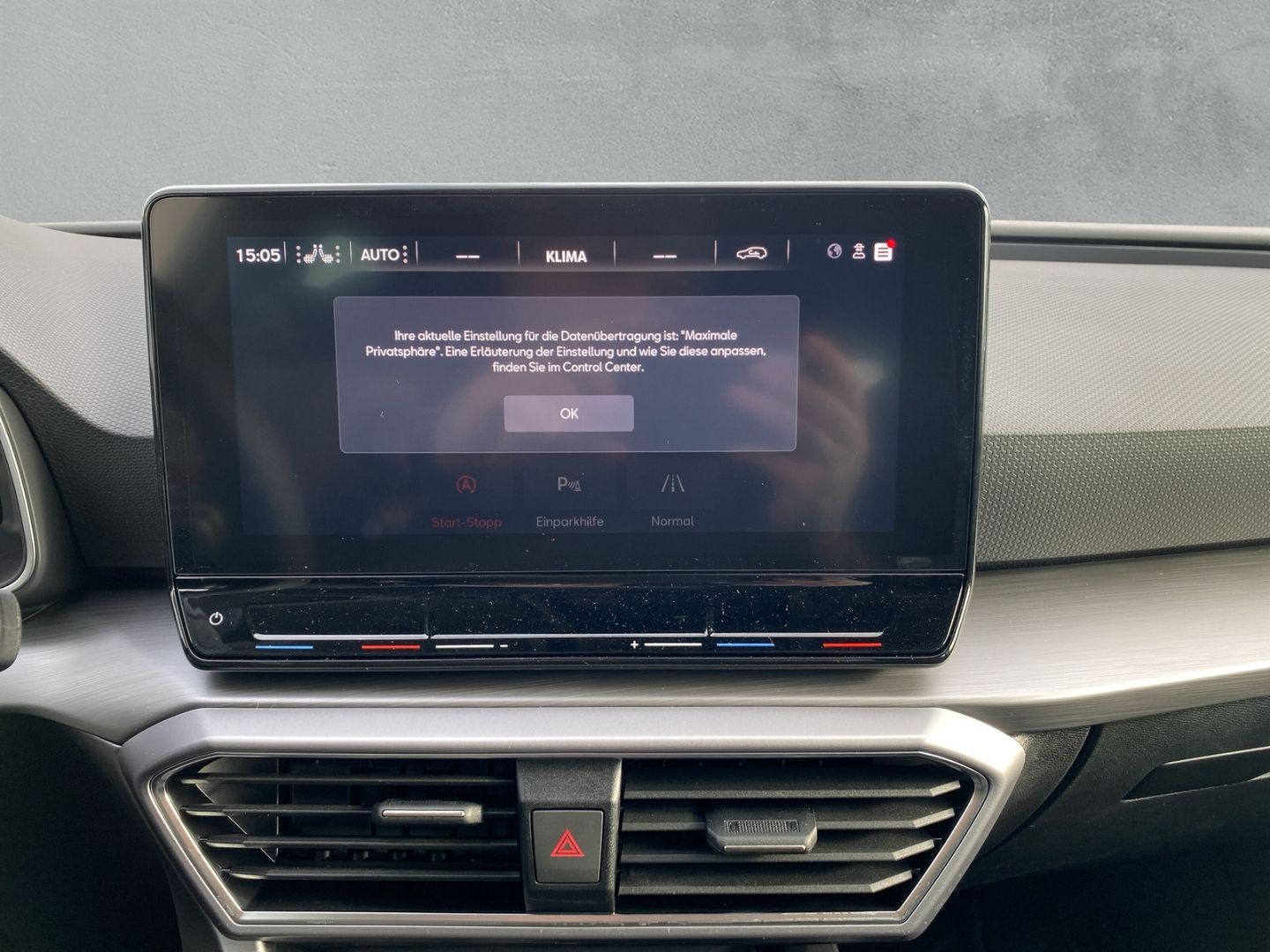 Fahrzeugabbildung SEAT Leon Sportstourer FR 2.0 TDI EU6d Navi digitales