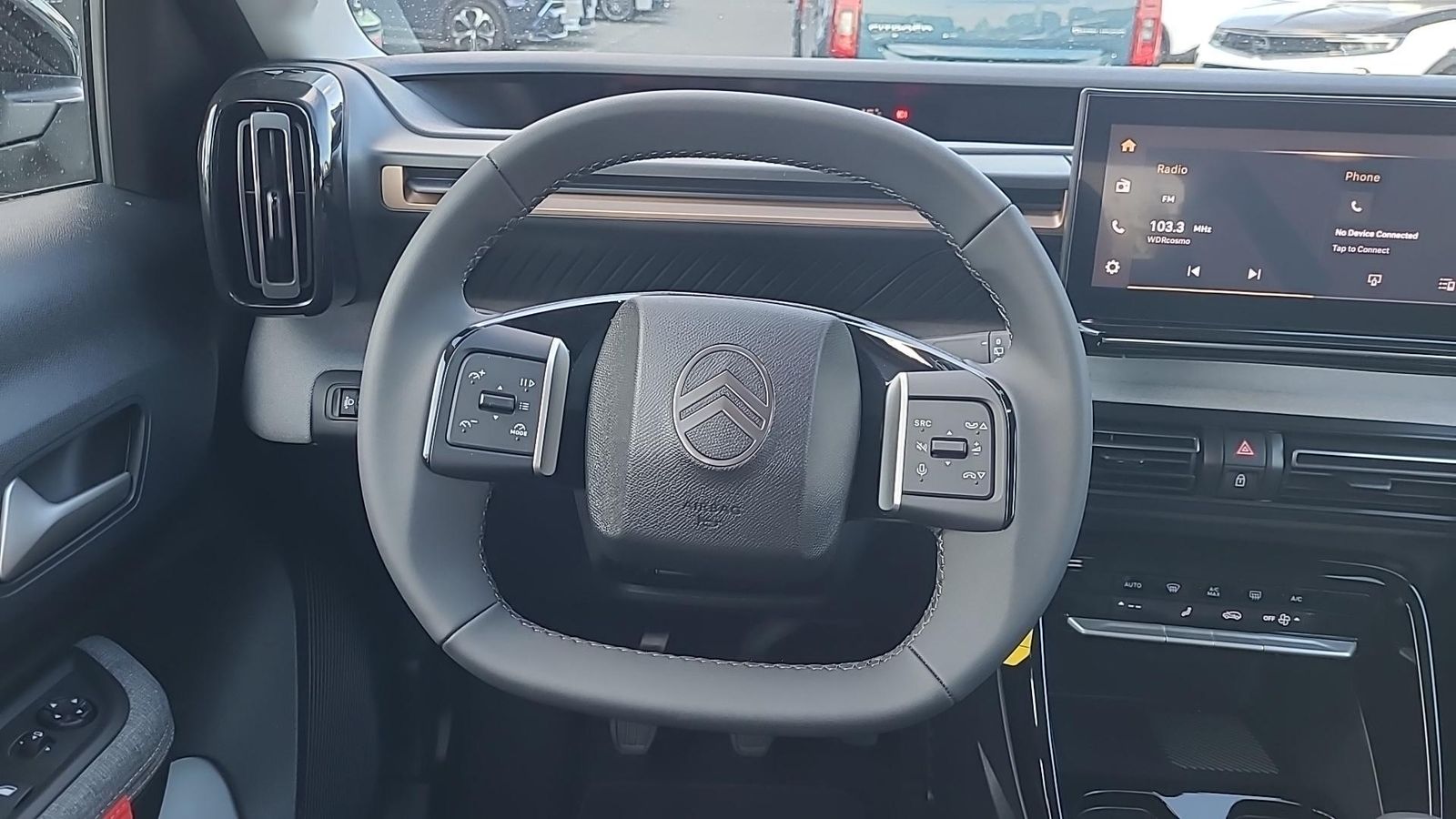 Fahrzeugabbildung Citroën C3 Aircross Plus+Wenige KM+PDC+LED+AWR+ACC+DAB