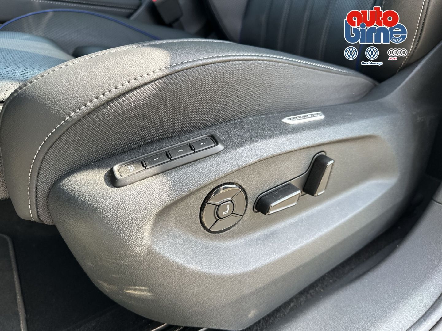 Tiguan 2.0 TDI R-Line 4Motion Allrad HUD AD Stan