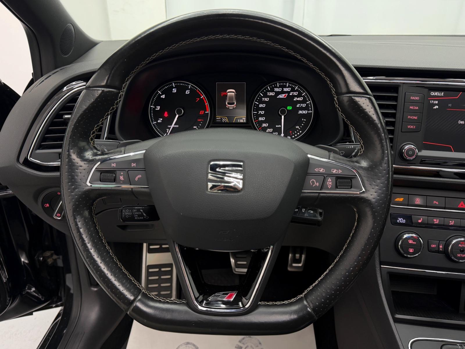 Seat Leon ST Cupra 290 ch DSG • Toit pano • Caméra • Cuir / Alcantara • DCC • Jantes 19"