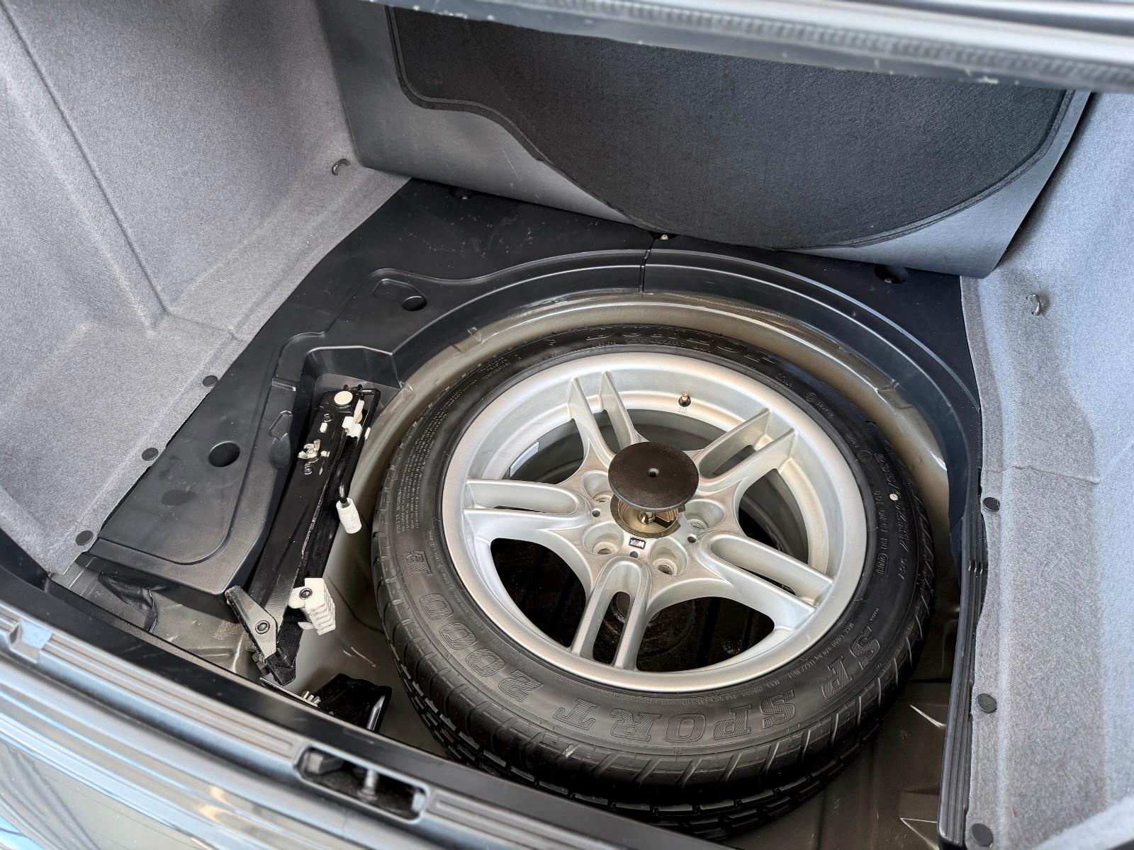 BMW 520i 170ch BVA Pack M d'origine Shadow-Line GSD Sièges Alcantara
