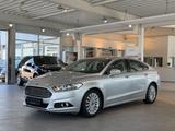 Ford Mondeo Lim. Titanium*NAVI*TOUCH*AHK*PDC*APPLE.C* - Ford Mondeo: Limousine