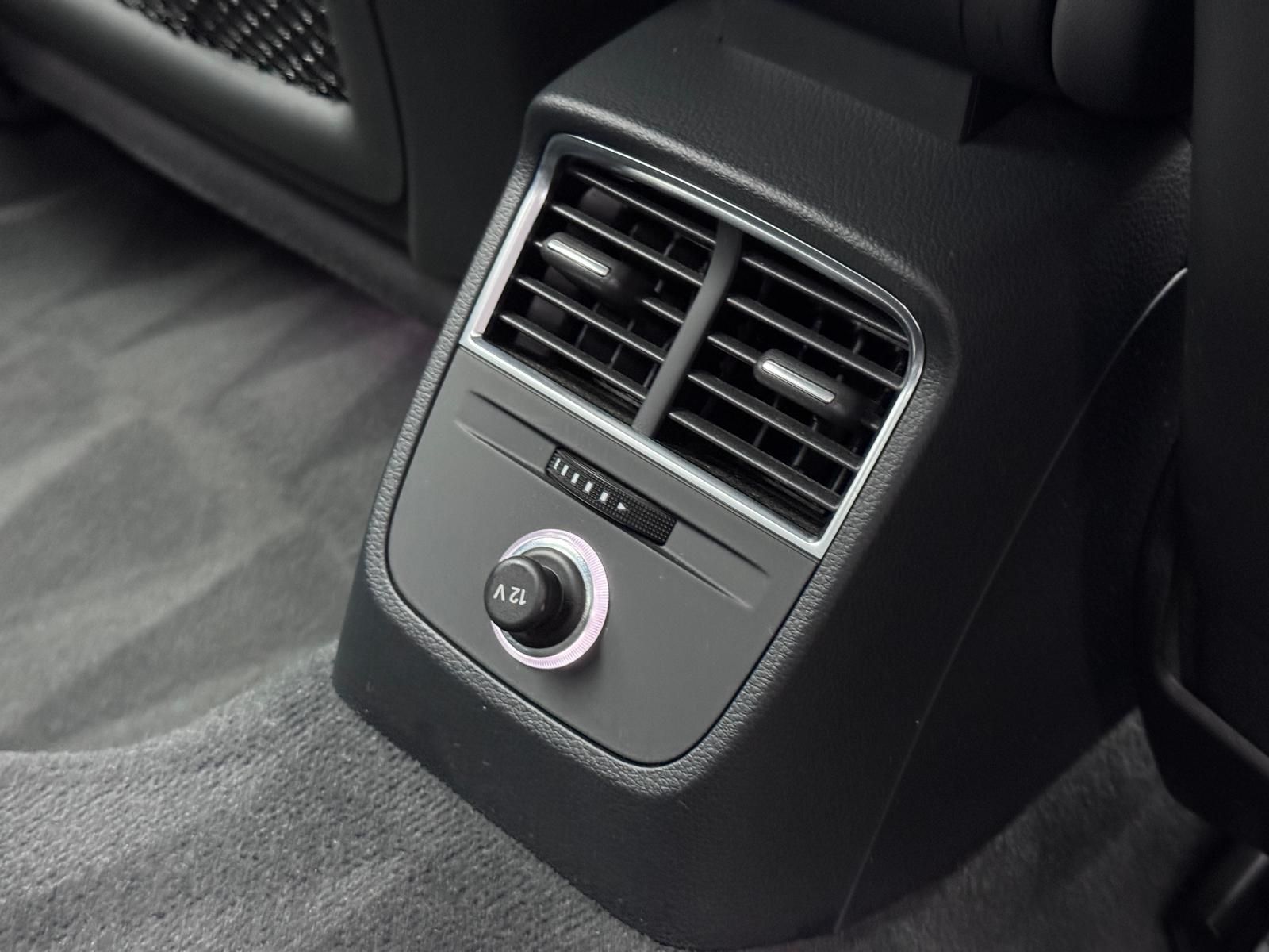 Fahrzeugabbildung Audi SPORTBACK 40 TFSI QUA/ACC/AHK/RCAM/MATRIX/VIRTUA