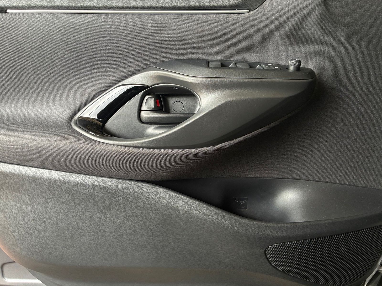 Fahrzeugabbildung Toyota Yaris 1.5 Teamplayer Kamera,LED,SHZ,ACC,Keyless