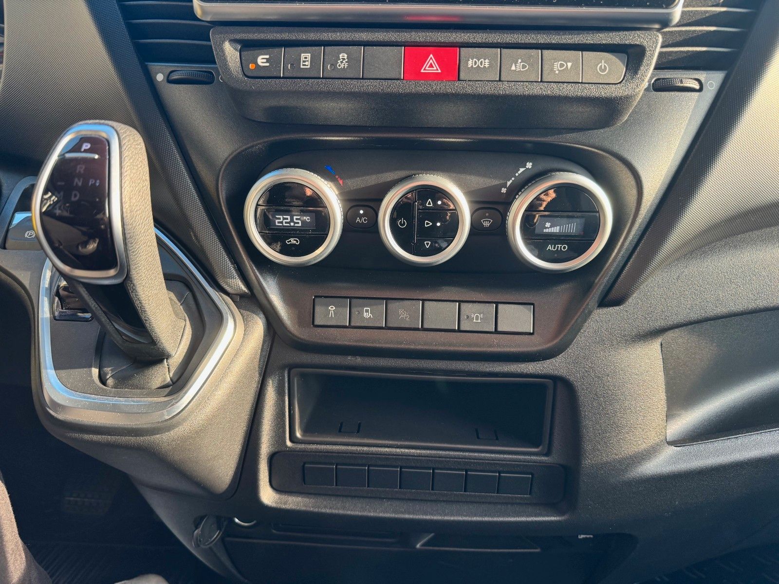 Fahrzeugabbildung Iveco 35S21 HA8 3.0L *R4.100mm*Automatik*AHK*LED*Luft*