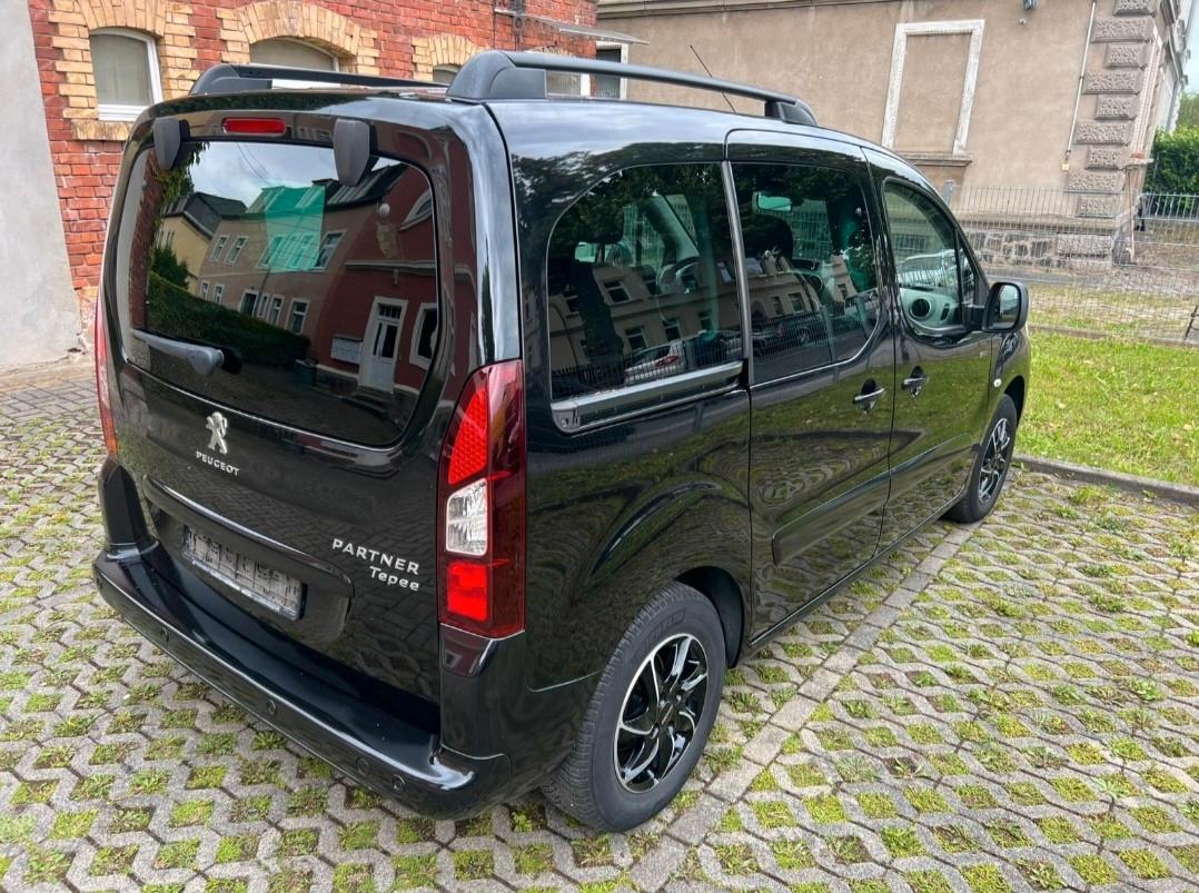 Peugeot Partner 1.6/Panorama/Tempomat/1-Hand