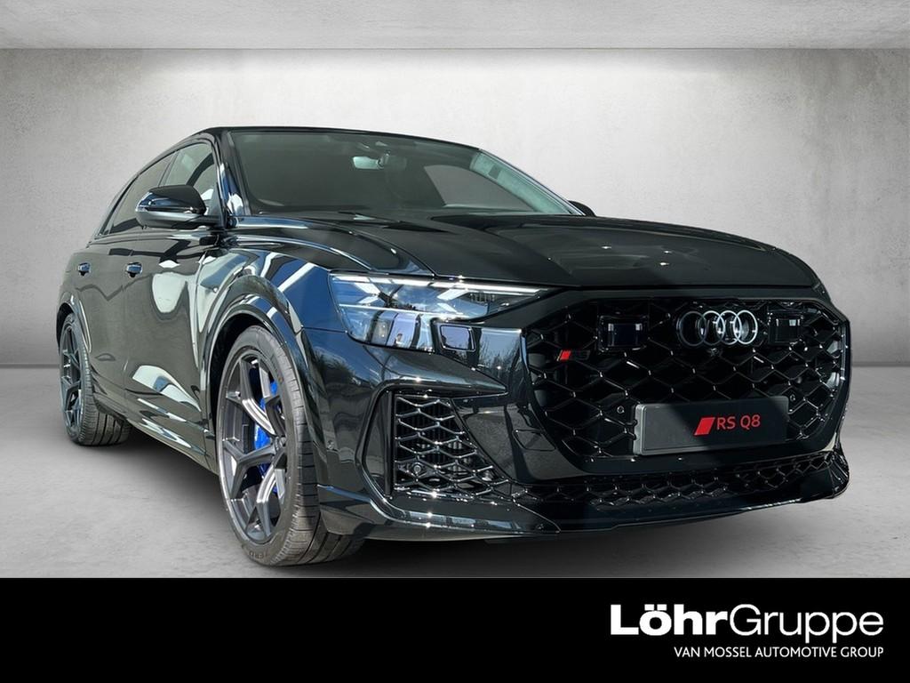 Audi RS Q8 SUV performance tiptronic