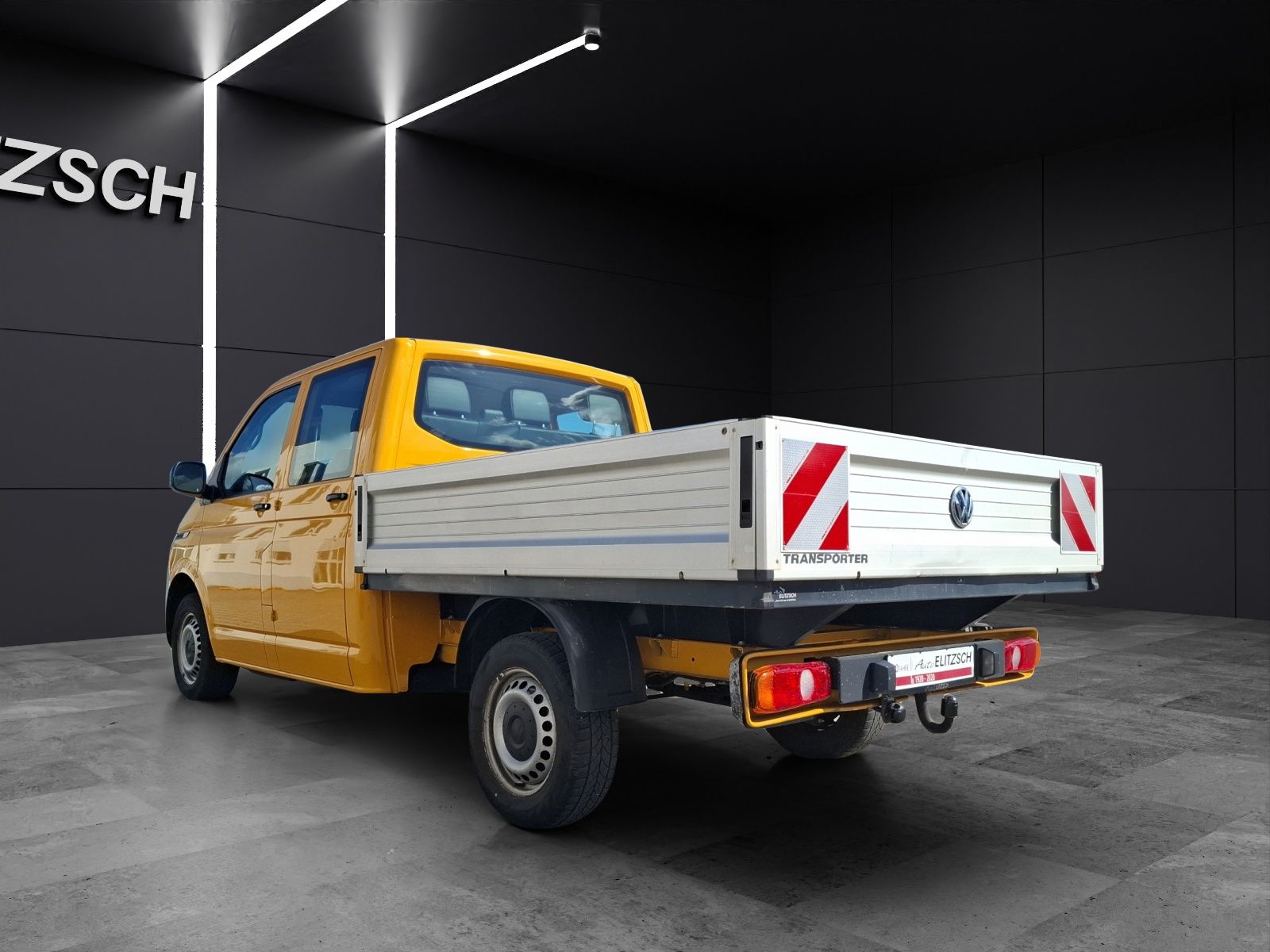 Fahrzeugabbildung Volkswagen T6 Transporter T6.1 DoKa LR Klima AHK